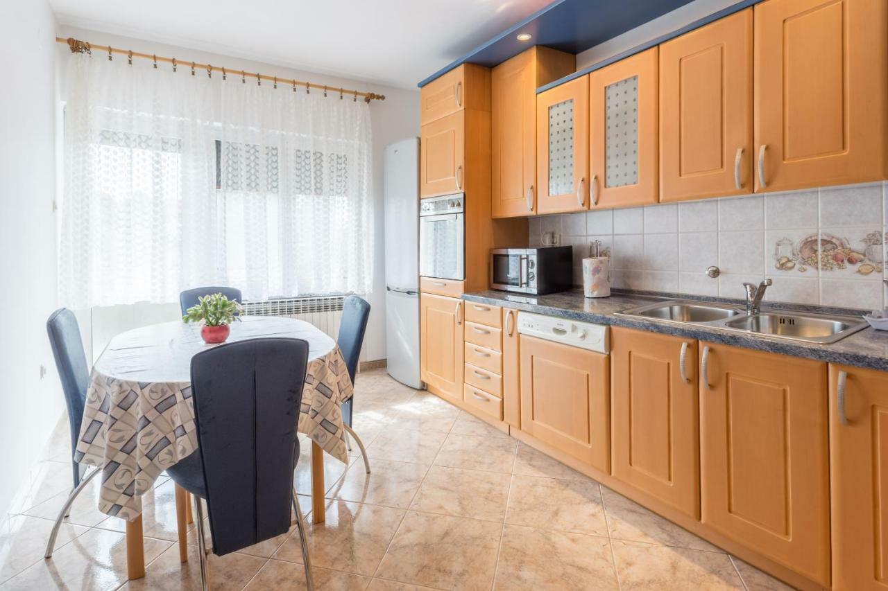 Apartment Dean ウマグ エクステリア 写真